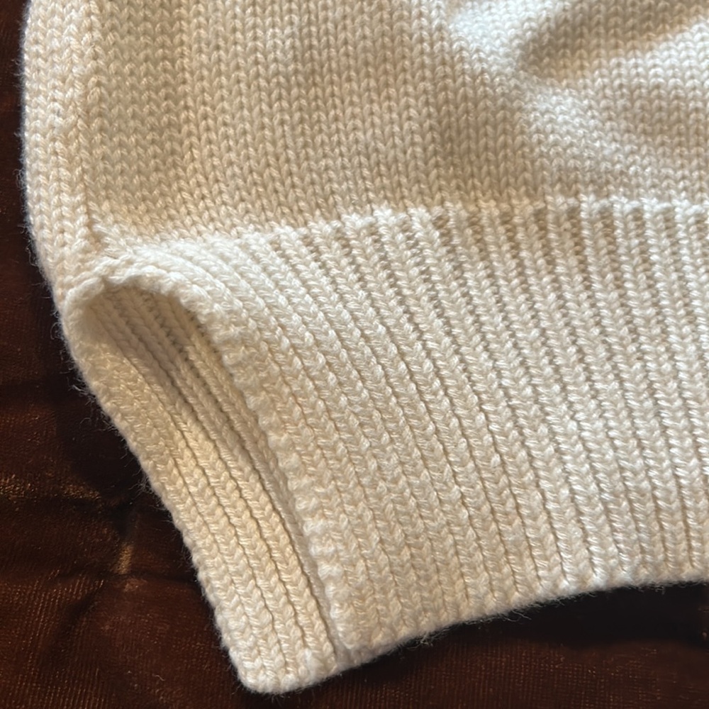 Ann Taylor ivory/cream sweater size medium - Picture 6 of 7